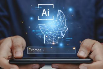 پرامپت‌ نویسی چیست و چرا در کار با هوش مصنوعی اهمیت دارد؟