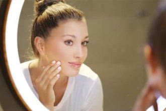 6 عادت روزانه برای زیباتر شدن بدون آرایش
