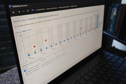 عیب یابی ویندوز با Reliability Monitor