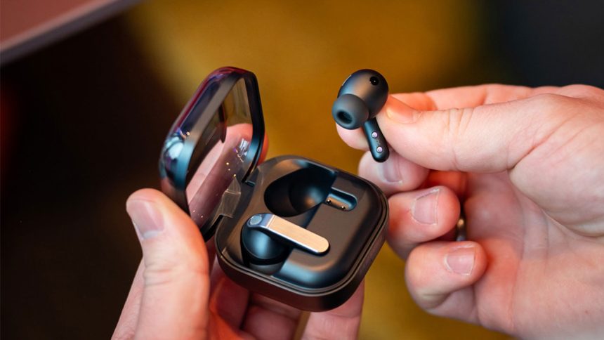 گلکسی بادز 4 و بادز 4 پرو