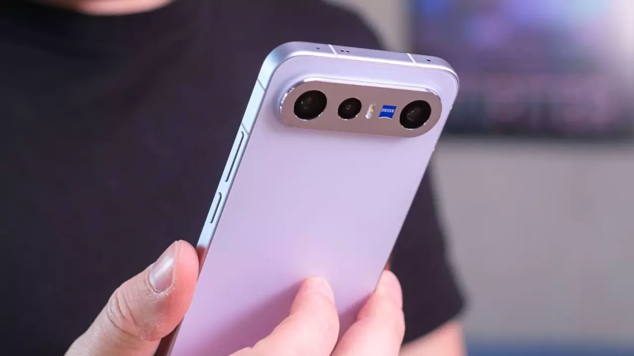 ویوو X300e با باتری 7100 میلی آمپر ساعتی و دوربین زایس در راه است