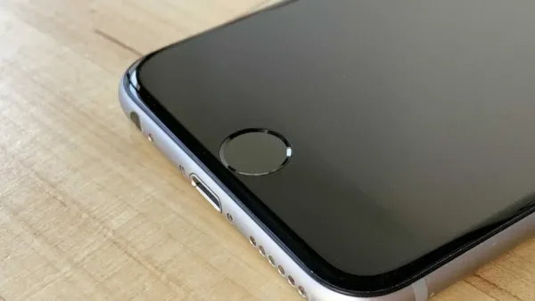دکمه هوم آیفون