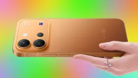 ویوو V80 با نمایشگر AMOLED، دوربین سه‌گانه زایس و باتری ۷۲۰۰ میلی‌آمپرساعتی ویوو V80 با نمایشگر AMOLED، دوربین سه‌گانه زایس و باتری ۷۲۰۰ میلی‌آمپرساعتی